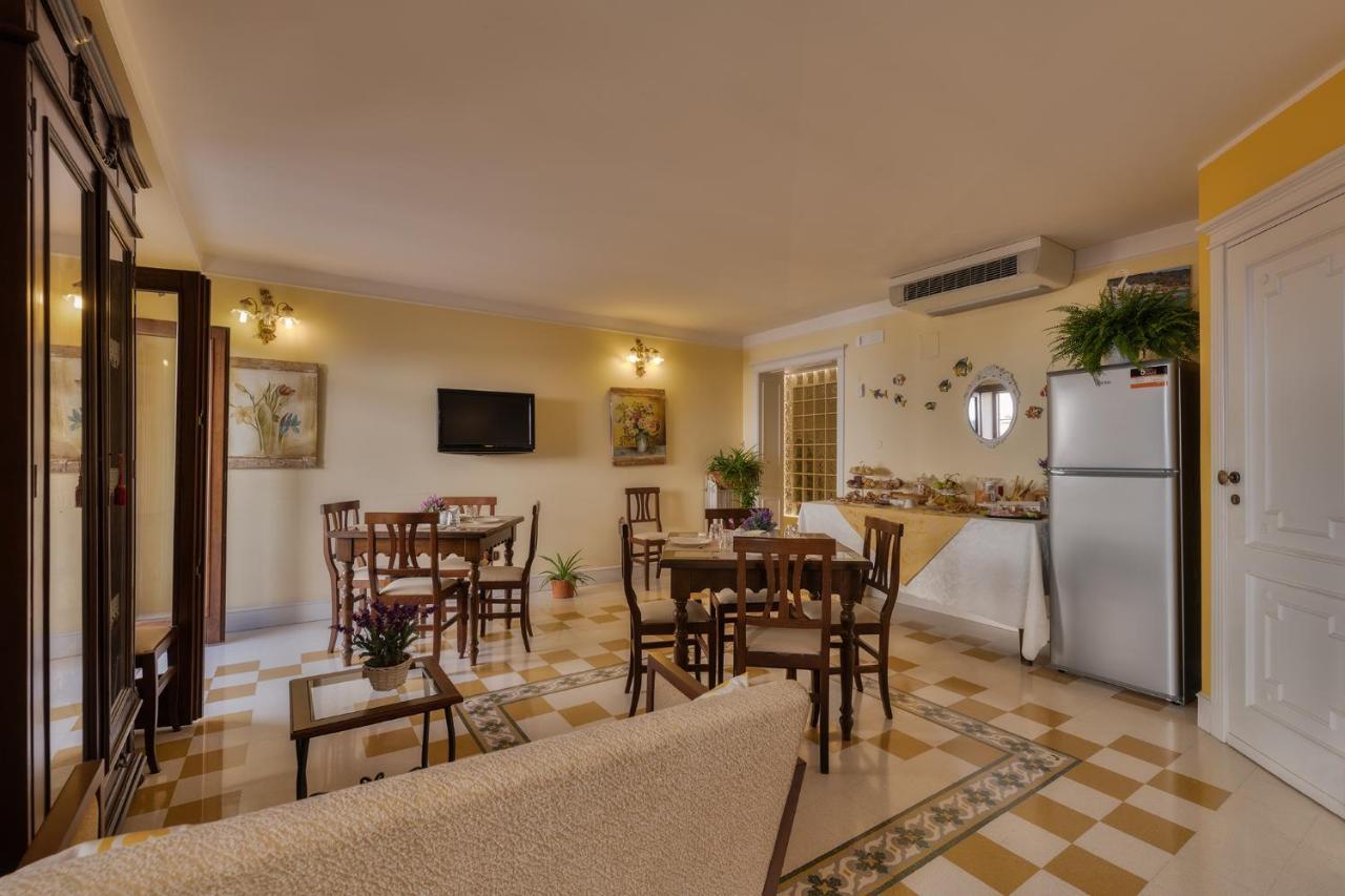 לינה וארוחת בוקר טראסיני Casa Manzella מראה חיצוני תמונה