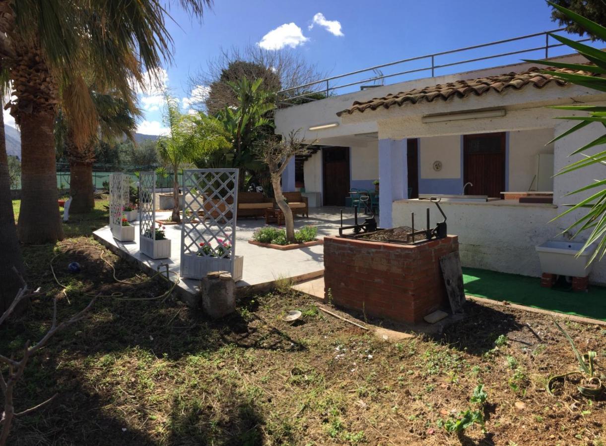 לינה וארוחת בוקר טראסיני Casa Manzella מראה חיצוני תמונה